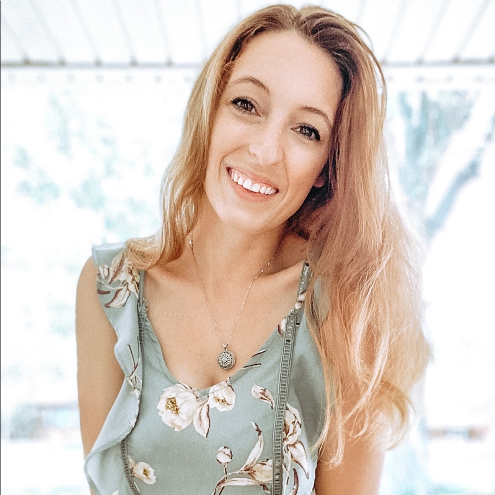 Meet your Posher, Jasmine